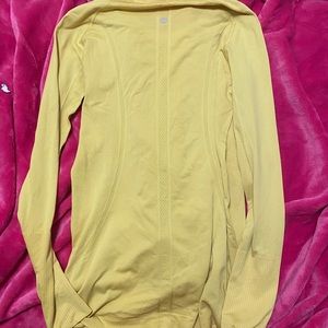 Lululemon swiftly LS